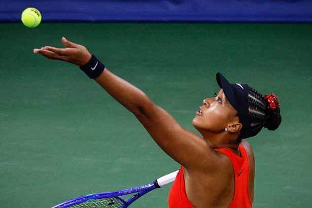 what’s-up-with-the-weird-routines-tennis-players-do-before-a-serve?